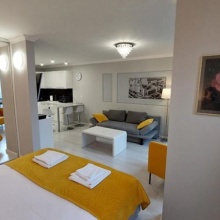 Elegancki Apartament W Sercu Warszawy Varšava Exteriér fotografie